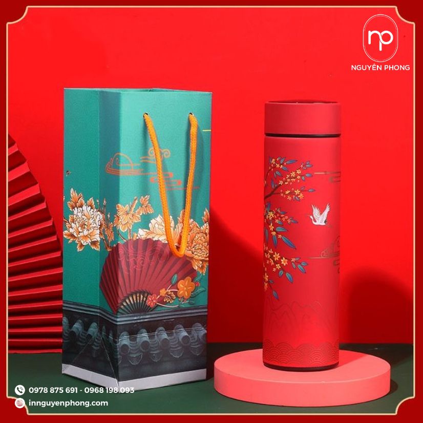 in hộp giấy đựng bình giữ nhiệt làm quà tặng
